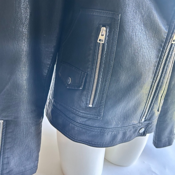 Topshop Black Leather Moto Jacket - Picture 3 of 14